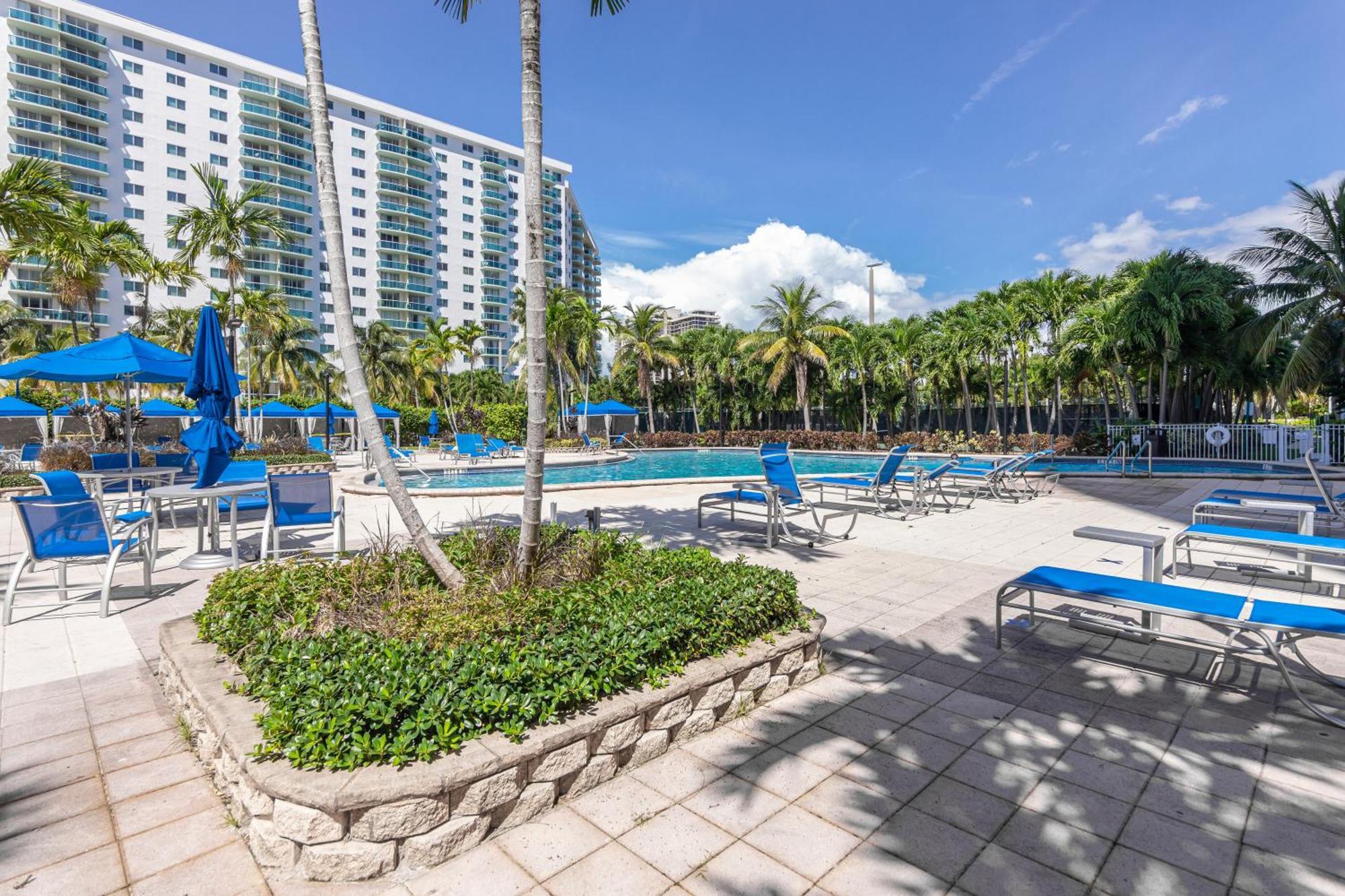 Ocean Reserve Sunny Isles Beach Exterior foto